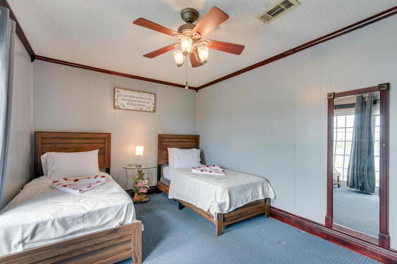 Waterfront Galveston Bay Retreat - 4 Mi To Beach! 外观 照片